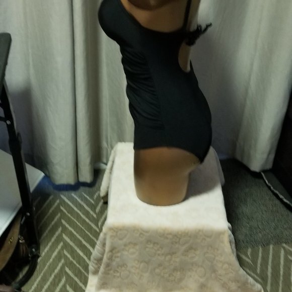 NWT Cupshe Sexy Black OnePiece Swim Bathing Suit with Cut Outs XS - Picture 5 of 11